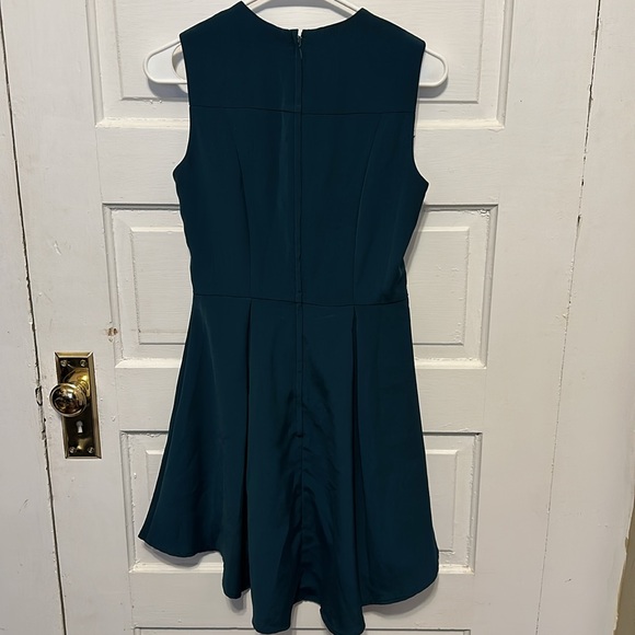 H&M Dress - Picture 6 of 6